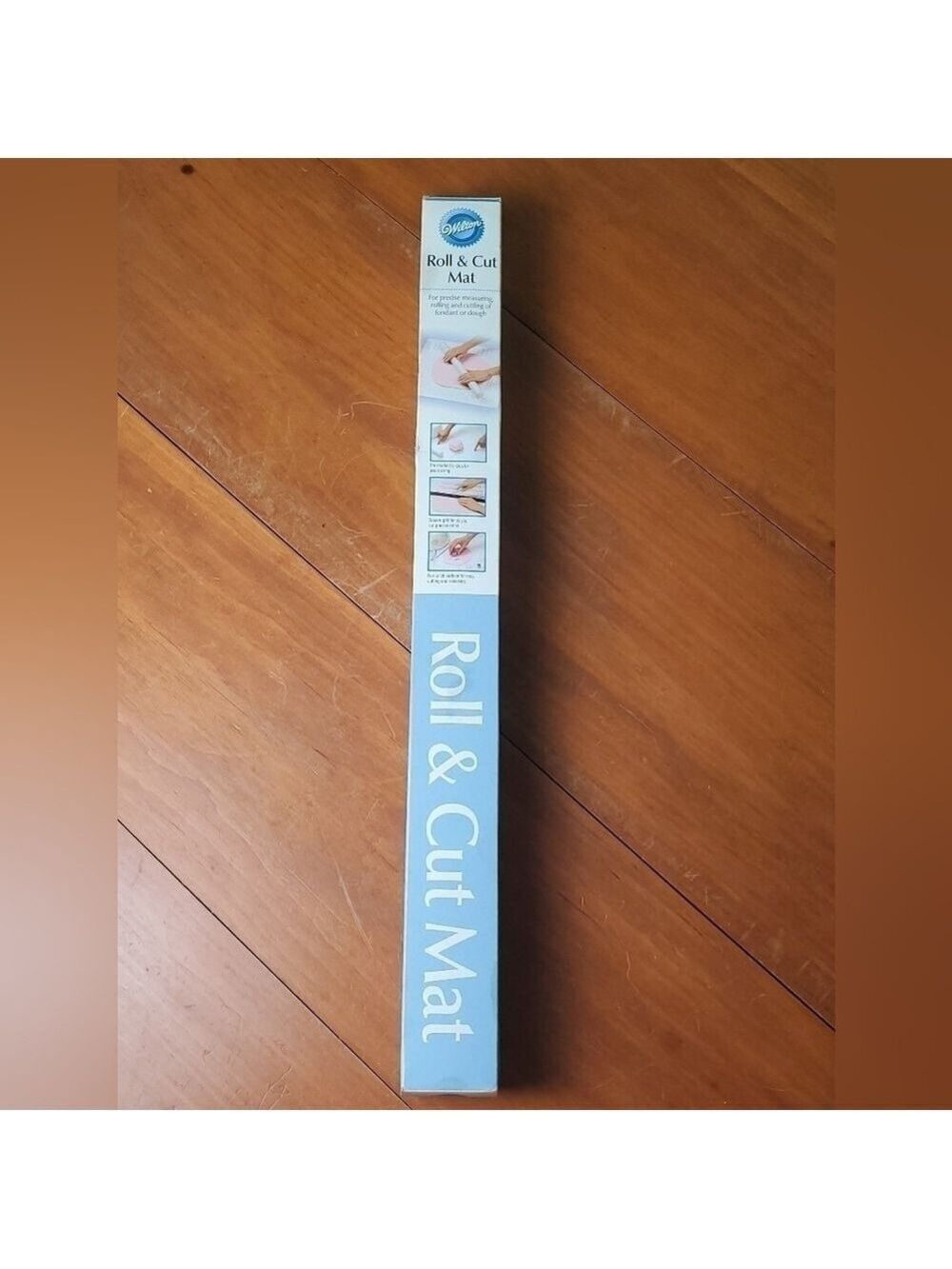 Wilton Roll & Cut Mat and Wilton 20" rolling pin